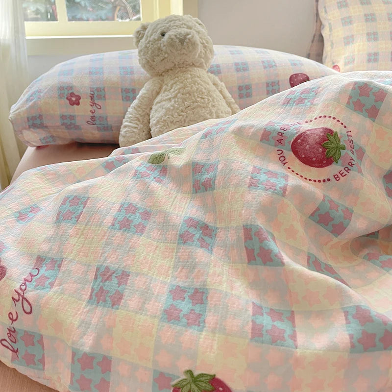 Strawberry Gingham Bedding Set