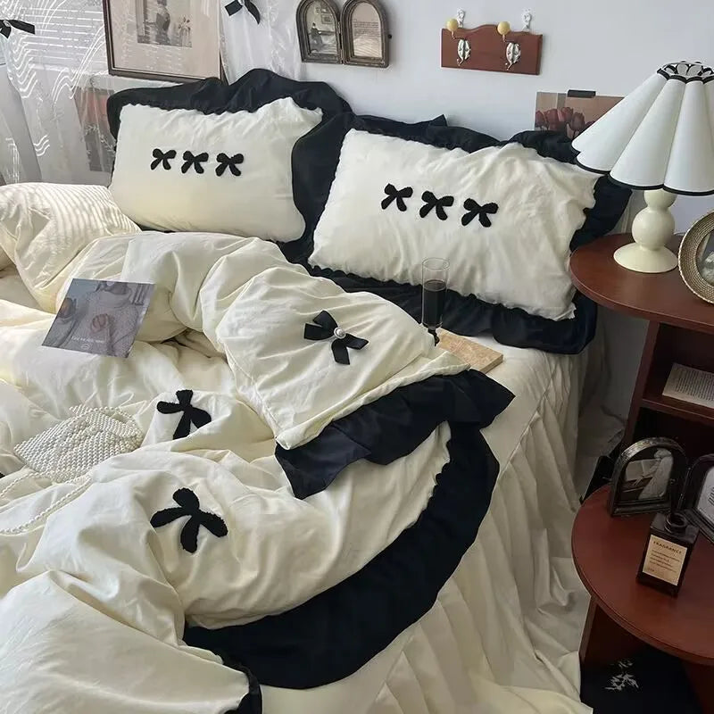 Contrast Ruffle & Bow Bedding Set