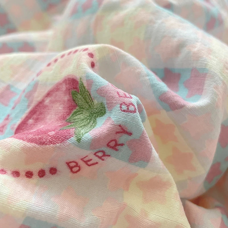 Strawberry Gingham Bedding Set