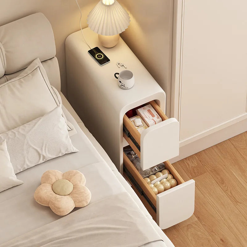 Minimalist Solid Wood Bedside Table – No-Leg Design, 2 Drawers