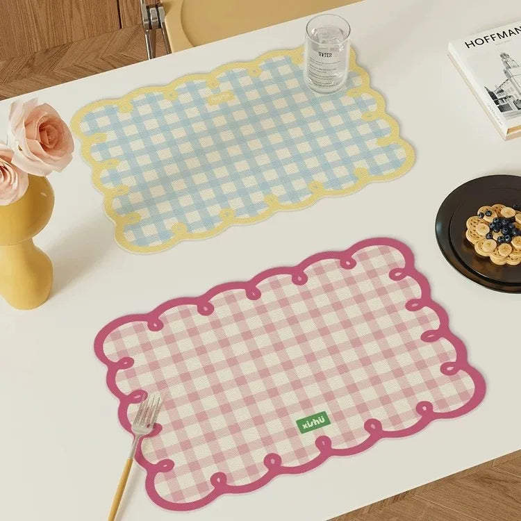 Gingham Scallop Faux Leather Placemat