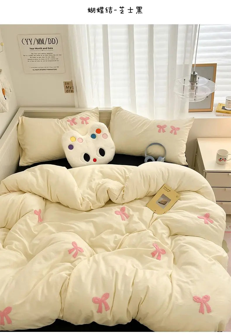 Soft Bow Accent Duvet Set