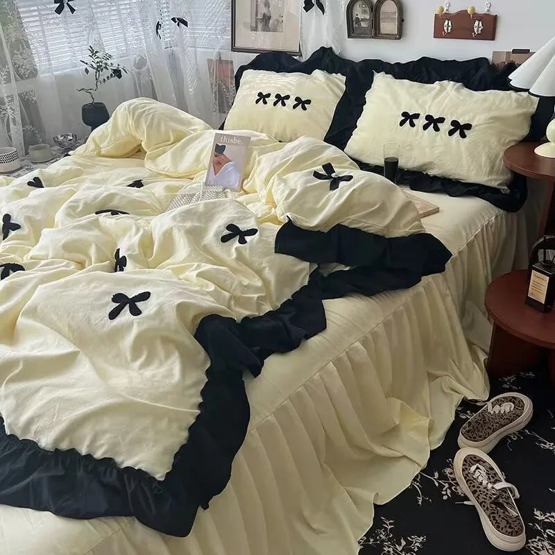 Contrast Ruffle & Bow Bedding Set
