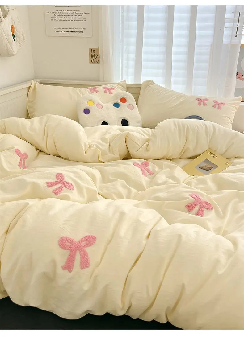 Soft Bow Accent Duvet Set