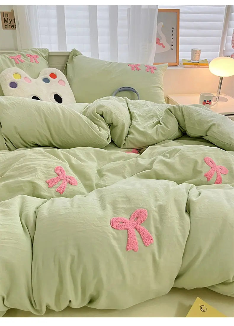 Soft Bow Accent Duvet Set