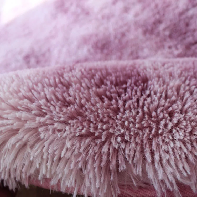 Solid Plush Area Rug – Soft & Minimalist Touch for Cozy Interiors
