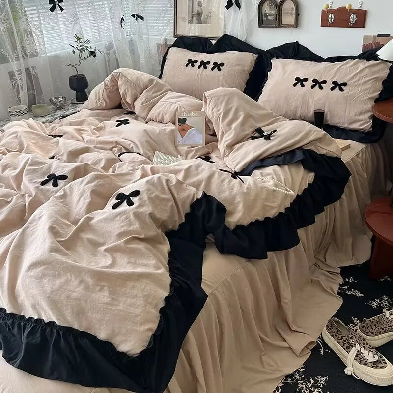 Contrast Ruffle & Bow Bedding Set