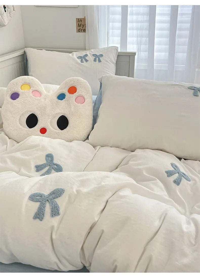 Soft Bow Accent Duvet Set